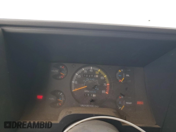 1991 Ford Aerostar z VIN 1FMDA31X2MZB42908, wystawiony jako Copart lot #49345595 z przebiegiem 82 282 mil mil oraz Tytuł czysty. Historia ofert i sprzedaży dostępna na DreamBid. Obrazek 9.