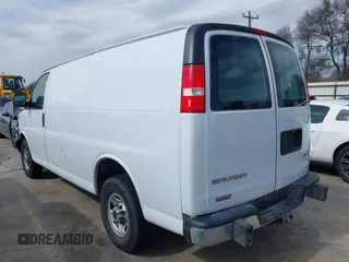 2019 GMC Savana Cargo with VIN 1GTW7AFGXK1220517, listed as a IAAI auction lot 41547025 with 131,264 mi miles. Bid and sale history available at carsss.com. Image 3.