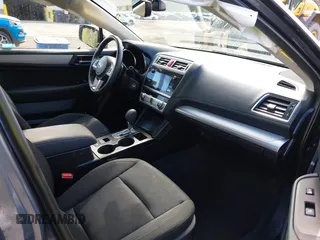 2017 Subaru Legacy Premium с VIN 4S3BNAF65H3054836, выставлен на аукционе IAAI как лот 42222125 с пробегом 69 048 миль миль и . История ставок и продаж доступна на DreamBid. Изображение 5.