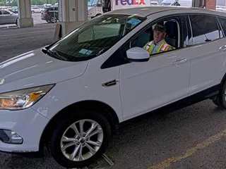 2017 Ford Escape SE z VIN 1FMCU9GD0HUD44281, wystawiony jako IAAI lot #42573170 z przebiegiem 99 085 mil mil oraz . Historia ofert i sprzedaży dostępna na DreamBid. Obrazek 15.