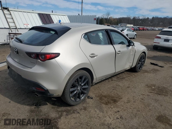 2022 Mazda Mazda3 Hatchback Premium with VIN JM1BPBML2N1501090, listed as a Copart auction lot 48104385 with 22,356 mi miles and Salvage Title. Bid and sale history available at carsss.com. Image 3.