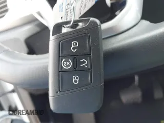 2021 Volkswagen Atlas SEL with VIN 1V2BR2CA4MC541523, listed as a IAAI auction lot 42326498 with 84,090 mi miles and . Bid and sale history available at DreamBid. Image 11.