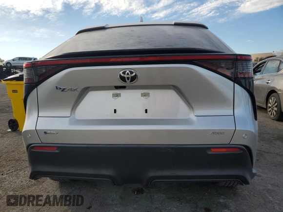 2024 Toyota bZ4X XLE with VIN JTMABACA4RA088146, listed as a Copart auction lot 43629625 with 849 mi miles and Salvage Title. Bid and sale history available at DreamBid. Image 6.