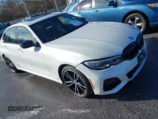2021 BMW 3 Series 330i z VIN 3MW5R1J00M8B70836, wystawiony jako IAAI lot #41386128 z przebiegiem 28 840 mil mil oraz . Historia ofert i sprzedaży dostępna na DreamBid. Obrazek 1.