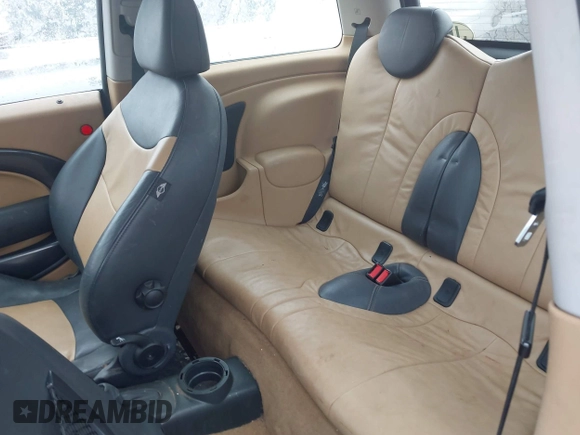 2006 MINI Hardtop with VIN WMWRC33506TK73564, listed as a IAAI auction lot 42602486 with 156,459 mi miles and . Bid and sale history available at DreamBid. Image 8.