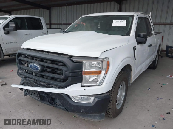 2022 Ford F-150 XL z VIN 1FTEX1CPXNKF06107, wystawiony jako IAAI lot #42692902 z przebiegiem Nie podano mil oraz . Historia ofert i sprzedaży dostępna na DreamBid. Obrazek 22.