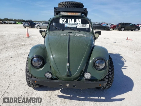 1962 Volkswagen Beetle with VIN 4678770, listed as a Copart auction lot 43147385 with 1,657 mi miles and Non Repairable. Bid and sale history available at DreamBid. Image 5.