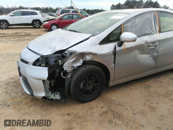 2015 Toyota Prius Four with VIN JTDKN3DU7F0406519, listed as a IAAI auction lot 41089049 with 118,516 mi miles. Bid and sale history available at carsss.com. Image 6.