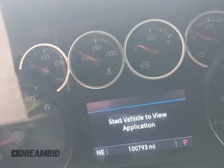 2021 Chevrolet Silverado 1500 LT z VIN 3GCUYDEDXMG439687, wystawiony jako IAAI lot #42561881 z przebiegiem 100 793 mil mil oraz . Historia ofert i sprzedaży dostępna na DreamBid. Obrazek 7.