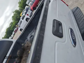 2016 Ford F-250 Lariat with VIN 1FT7W2BTXGED26580, listed as a IAAI auction lot 42667378 with 257,487 mi miles and . Bid and sale history available at DreamBid. Image 2.
