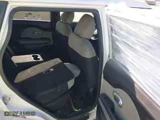 2014 Kia Soul with VIN KNDJN2A21E7056478, listed as a IAAI auction lot 42016501 with 203,500 mi miles. Bid and sale history available at carsss.com. Image 8.