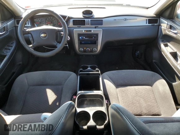 2014 Chevrolet Impala Police Police z VIN 2G1WD5E38E1147783, wystawiony jako Copart lot #50843225 z przebiegiem 56 941 mil mil oraz Czysty tytuł • Clean title. Historia ofert i sprzedaży dostępna na DreamBid. Obrazek 8.