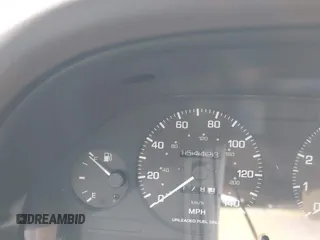 1995 Nissan Maxima GLE z VIN JN1CA21DXST075946, wystawiony jako IAAI lot #41669451 z przebiegiem 154 423 mil mil oraz . Historia ofert i sprzedaży dostępna na DreamBid. Obrazek 15.