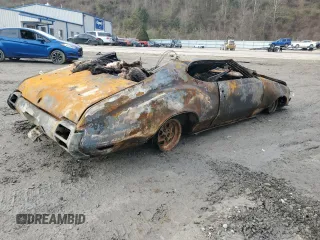 1972 Oldsmobile Cutlass z VIN 3G87H2R102297, wystawiony jako Copart lot #85957834 z przebiegiem Nie podano mil oraz Nie do naprawy. Historia ofert i sprzedaży dostępna na DreamBid. Obrazek 3.