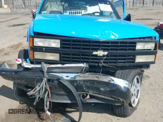 1993 Chevrolet Silverado 1500 с VIN 1GCEK14K2PZ241470, выставлен на аукционе IAAI как лот 42759224 с пробегом 232 521 миль миль и . История ставок и продаж доступна на DreamBid. Изображение 18.