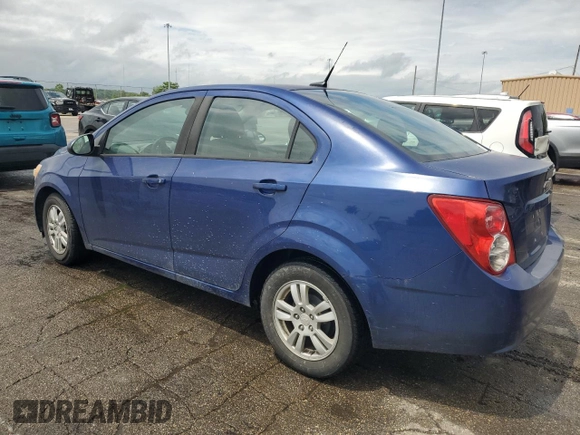 2012 Chevrolet Sonic LS z VIN 1G1JA5SH5C4192846, wystawiony jako Copart lot #59932985 z przebiegiem 122 598 mil mil oraz Szkoda całkowita • Salvage title. Historia ofert i sprzedaży dostępna na DreamBid. Obrazek 2.