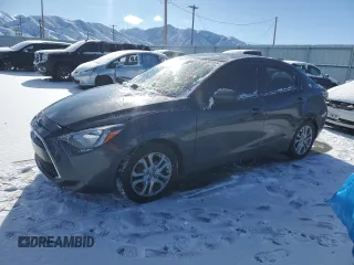2016 Scion iA z VIN 3MYDLBZV2GY100069, wystawiony jako Copart lot #44697935 z przebiegiem 125 550 mil mil oraz Szkoda całkowita • Salvage title. Historia ofert i sprzedaży dostępna na DreamBid. Obrazek 1.