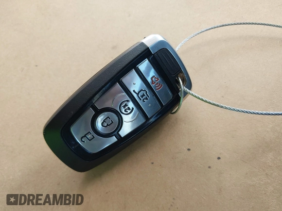 2020 Ford Escape Titanium с VIN 1FMCU9J92LUB28137, выставлен на аукционе IAAI как лот 42370699 с пробегом 53 253 миль миль и . История ставок и продаж доступна на DreamBid. Изображение 11.
