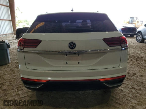 2022 Volkswagen Atlas SE with VIN 1V2DC2CA7NC222676, listed as a Copart auction lot 68768974 with 40,812 mi miles and Salvage title. Bid and sale history available at DreamBid. Image 6.