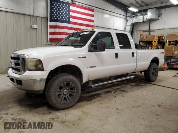 2005 Ford F-250 XL with VIN 1FTSW21P35EC79548, listed as a Copart auction lot 57217535 with 206,502 mi miles and Clean title. Bid and sale history available at DreamBid. Image 1.