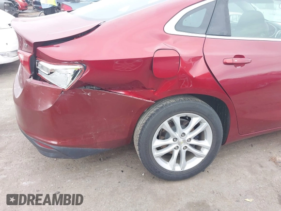2018 Chevrolet Malibu LT z VIN 1G1ZD5ST3JF138526, wystawiony jako IAAI lot #41461263 z przebiegiem 121 113 mil mil oraz . Historia ofert i sprzedaży dostępna na DreamBid. Obrazek 6.