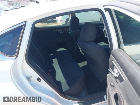 2014 Nissan Altima SV with VIN 1N4AL3AP7EC175558, listed as a IAAI auction lot 41903416 with 214,217 mi miles and . Bid and sale history available at carsss.com. Image 8.