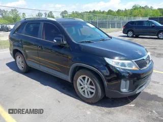 2015 Kia Sorento LX with VIN 5XYKT4A74FG594260, listed as a IAAI auction lot 42016829 with 155,026 mi miles. Bid and sale history available at carsss.com. Image 1.