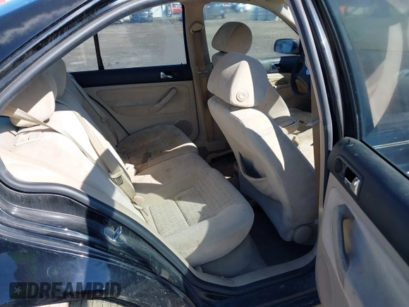 2003 Volkswagen Jetta GLS с VIN 3VWSK69M23M038677, выставлен на аукционе IAAI как лот 41760282 с пробегом 190 583 миль миль и . История ставок и продаж доступна на DreamBid. Изображение 8.