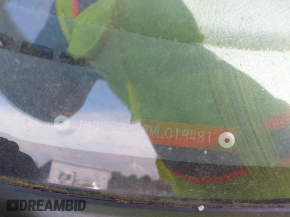 1991 Honda Civic z VIN 1HGED3649ML019481, wystawiony jako IAAI lot #42143741 z przebiegiem 352 104 mil mil oraz . Historia ofert i sprzedaży dostępna na DreamBid. Obrazek 9.