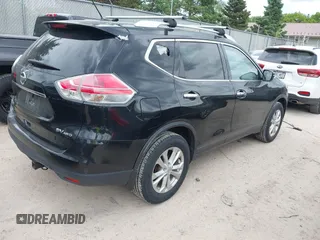 2016 Nissan Rogue SV z VIN KNMAT2MV9GP696128, wystawiony jako IAAI lot #42343710 z przebiegiem 136 984 mil mil oraz . Historia ofert i sprzedaży dostępna na DreamBid. Obrazek 4.