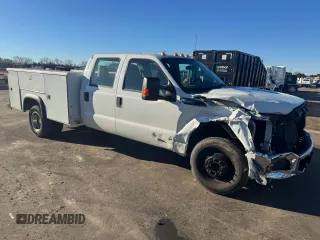 2015 Ford F-350 with VIN 1FD8W3H62FEA54015, listed as a Copart auction lot 83478004 with 214,451 mi miles and Salvage title. Bid and sale history available at DreamBid. Image 1.