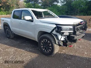 2024 Nissan Frontier SL with VIN 1N6ED1EK2RN656501, listed as a IAAI auction lot 42265453 with 3,813 mi miles and . Bid and sale history available at DreamBid. Image 1.