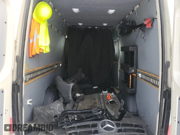 2021 Mercedes-Benz Sprinter Cargo with VIN W1Y4ECHY1MT063686, listed as a Copart auction lot 85093344 with 387,977 mi miles and Salvage Title. Bid and sale history available at carsss.com. Image 6.