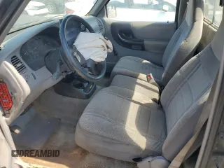 1997 Ford Ranger XL z VIN 1FTCR10U2VUA82888, wystawiony jako Copart lot #53454185 z przebiegiem 238 100 mil mil oraz Szkoda całkowita • Salvage title. Historia ofert i sprzedaży dostępna na DreamBid. Obrazek 7.