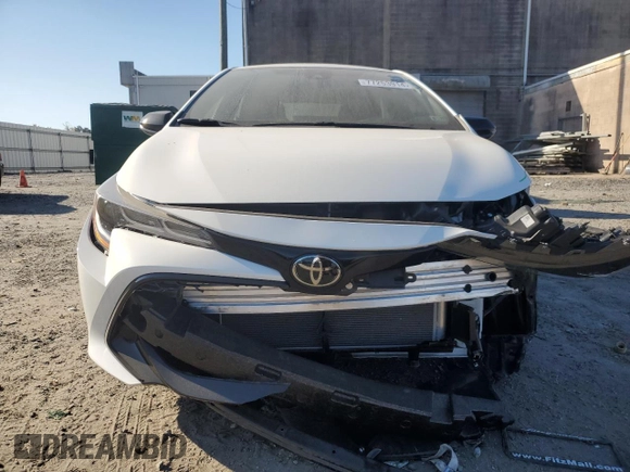 2022 Toyota Corolla Hatchback SE with VIN JTND4MBE6N3154350, listed as a Copart auction lot 77253914 with 6,854 mi miles and Salvage Title. Bid and sale history available at carsss.com. Image 5.