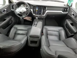 2020 Volvo V60 z VIN YV4102WK5L1030373, wystawiony jako Copart lot #88530625 z przebiegiem 37 296 mil mil oraz Nie do naprawy • Non repairable. Historia ofert i sprzedaży dostępna na DreamBid. Obrazek 8.