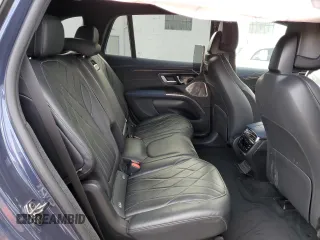 2023 Mercedes-Benz EQS 580 z VIN 4JGDM4EB1PA005571, wystawiony jako Copart lot #48388705 z przebiegiem Nie podano mil oraz Szkoda całkowita • Salvage title. Historia ofert i sprzedaży dostępna na DreamBid. Obrazek 11.