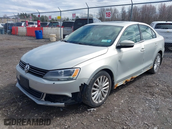 2011 Volkswagen Jetta SEL с VIN 3VWLZ7AJ7BM112147, выставлен на аукционе IAAI как лот 41967599 с пробегом 196 665 миль миль и . История ставок и продаж доступна на DreamBid. Изображение 13.