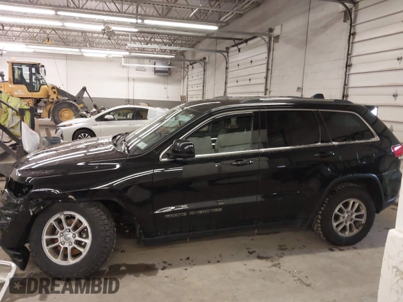 2018 Jeep Grand Cherokee Laredo E with VIN 1C4RJFAG0JC154937, listed as a IAAI auction lot 41966764 with 85,415 mi miles and . Bid and sale history available at DreamBid. Image 15.