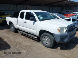 2015 Toyota Tacoma z VIN 5TFTX4CN0FX061050, wystawiony jako IAAI lot #41918363 z przebiegiem 179 708 mil mil oraz . Historia ofert i sprzedaży dostępna na DreamBid. Obrazek 1.