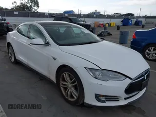 2014 Tesla Model S 60 with VIN 5YJSA1H14EFP34738, listed as a IAAI auction lot 42132117 with 120,898 mi miles and . Bid and sale history available at DreamBid. Image 1.