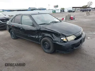 1999 Nissan Sentra XE z VIN 3N1AB41D6XL091735, wystawiony jako IAAI lot #40886433 z przebiegiem 209 184 mil mil oraz . Historia ofert i sprzedaży dostępna na DreamBid. Obrazek 1.