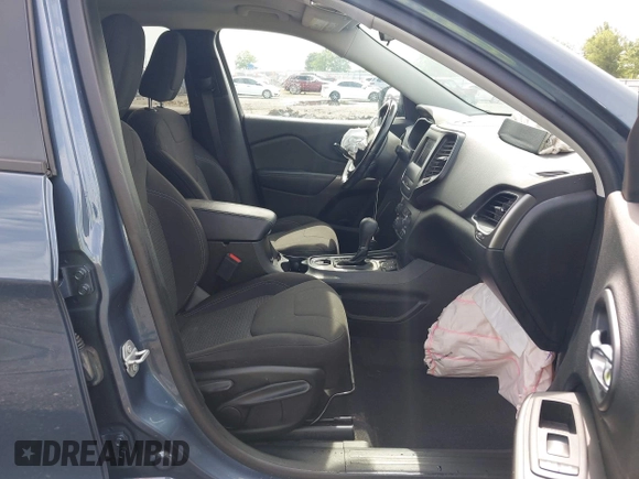 2020 Jeep Cherokee Latitude z VIN 1C4PJLCB7LD631903, wystawiony jako IAAI lot #42523873 z przebiegiem 49 651 mil mil oraz . Historia ofert i sprzedaży dostępna na DreamBid. Obrazek 5.