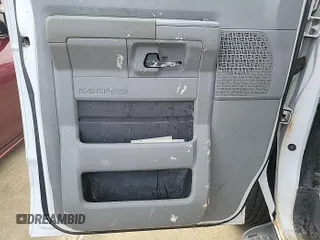 2013 Ford Econoline Passenger XL с VIN 1FBSS3BL5DDA49371, выставлен на аукционе IAAI как лот 42624885 с пробегом 62 763 миль миль и . История ставок и продаж доступна на DreamBid. Изображение 41.