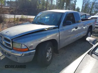 2000 Dodge Dakota with VIN 1B7GL22X9YS521262, listed as a IAAI auction lot 41635416 with 403,083 mi miles. Bid and sale history available at carsss.com. Image 2.