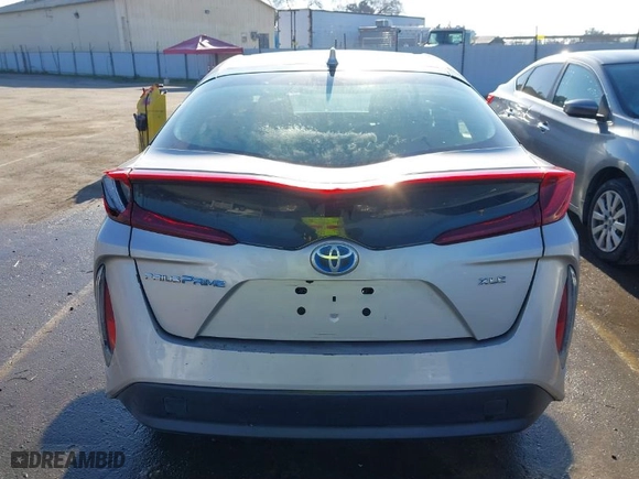 2020 Toyota Prius Prime LE with VIN JTDKARFP8L3148303, listed as a IAAI auction lot 41318465 with NaN miles. Bid and sale history available at carsss.com. Image 16.