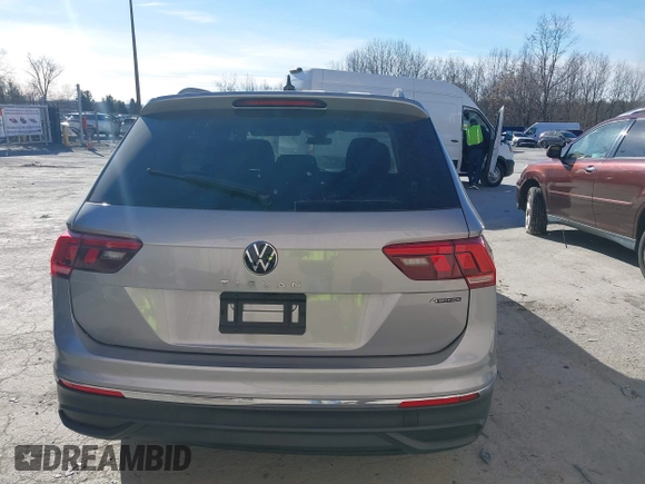 2024 Volkswagen Tiguan S с VIN 3VVFB7AX3RM045163, выставлен на аукционе IAAI как лот 41280613 с пробегом 7 705 миль миль и . История ставок и продаж доступна на DreamBid. Изображение 16.