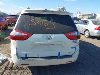 2015 Toyota Sienna Limited z VIN 5TDDK3DC4FS101226, wystawiony jako IAAI lot #40755063 z przebiegiem 153 793 mil mil oraz . Historia ofert i sprzedaży dostępna na DreamBid. Obrazek 16.