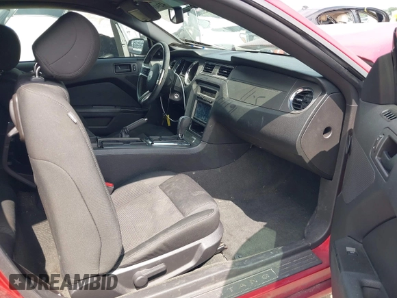 2014 Ford Mustang V6 with VIN 1ZVBP8AM7E5299126, listed as a IAAI auction lot 42343555 with 115,331 mi miles and . Bid and sale history available at DreamBid. Image 5.