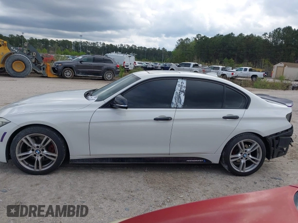 2014 BMW 3 Series 328i with VIN WBA3A5C59EP601126, listed as a IAAI auction lot 41921844 with 124,844 mi miles. Bid and sale history available at carsss.com. Image 14.